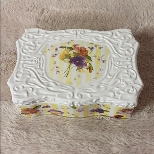 Ceramic Keepsake Box